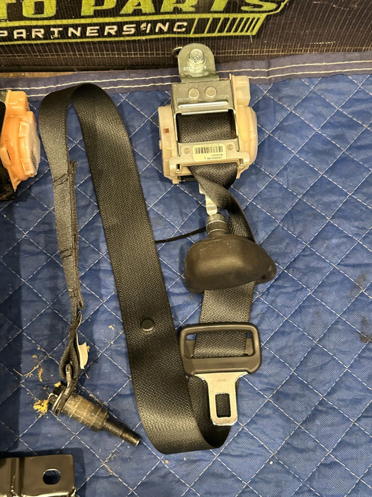 2017 NISSAN TITAN XD REAR LEFT RIGHT MIDDLE SEATBELT SET OEM