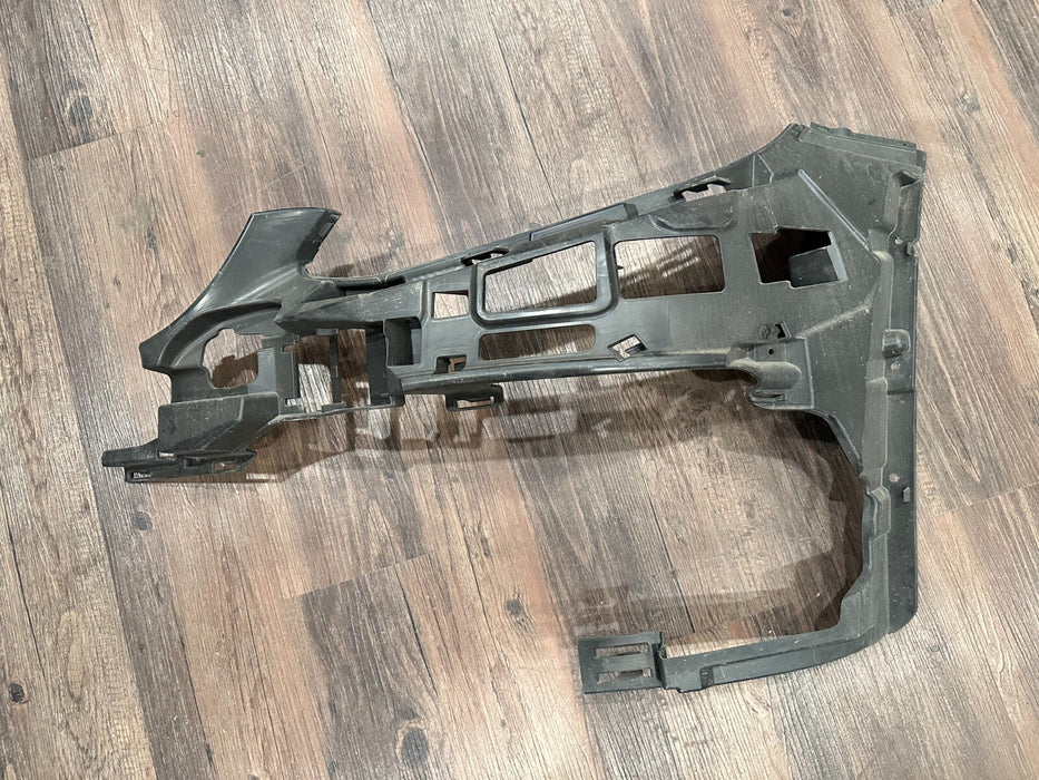 2017 MERCEDES-BENZ C63 AMG CONV FRONT BUMPER DRIVER LEFT SIDE MOUNT OEM