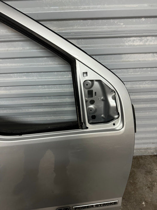 2017-2019 FORD F250 F350 F450 FRONT RIGHT DOOR SHELL OEM (PAINT CODE:UX)