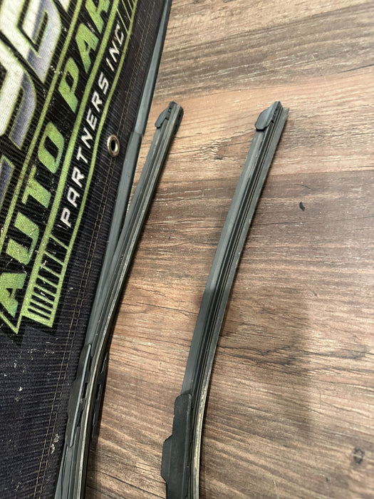 2023 2024 FORD F250 F350 F450 LEFT & RIGHT SIDE WINDSHIELD WIPER PAIR OEM
