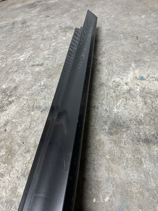 2011 BMW 550i F10 RIGHT SIDE SKIRT GRAPHITE METALLIC (A90)~COSMETIC FLAW~