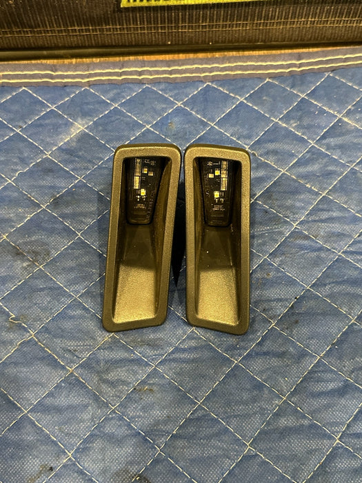 2022 DODGE RAM TRX 1500 REAR BUMPER LICENSE PLATE LIGHTS OEM 68259697 68259696