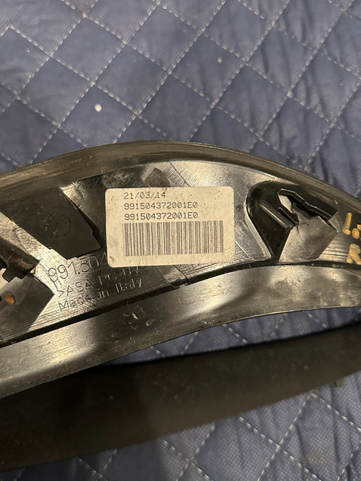 2014 PORSCHE 911 TURBO S REAR RIGHT QUARTER PANEL DUCT VENT OEM 991504372001