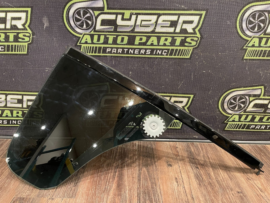 2020 BMW M8 COMP F93 REAR PASSENGER RIGHT QUARTER WINDOW GLASS OEM *TINTED/READ*