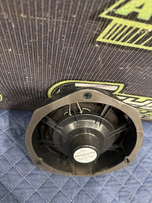 2014 AUDI R8 V10 B&O BANG & OLUFSEN LEFT DOOR SPEAKER OEM 420 035 415 A
