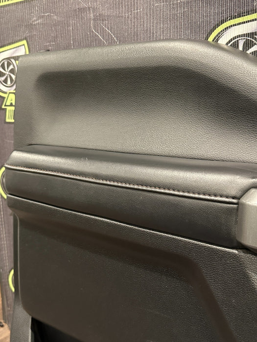 2017-2019 FORD 350 F450 PLATINUM FRONT DRIVER LEFT DOOR PANEL OEM *WEAR 7 & 9*