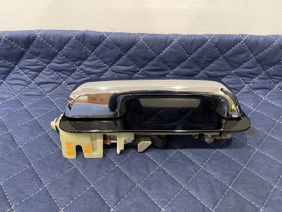 2017-2019 FORD F250 F350 F450 REAR DRIVER LEFT BLACK/CHROME DOOR HANDLE (G1)