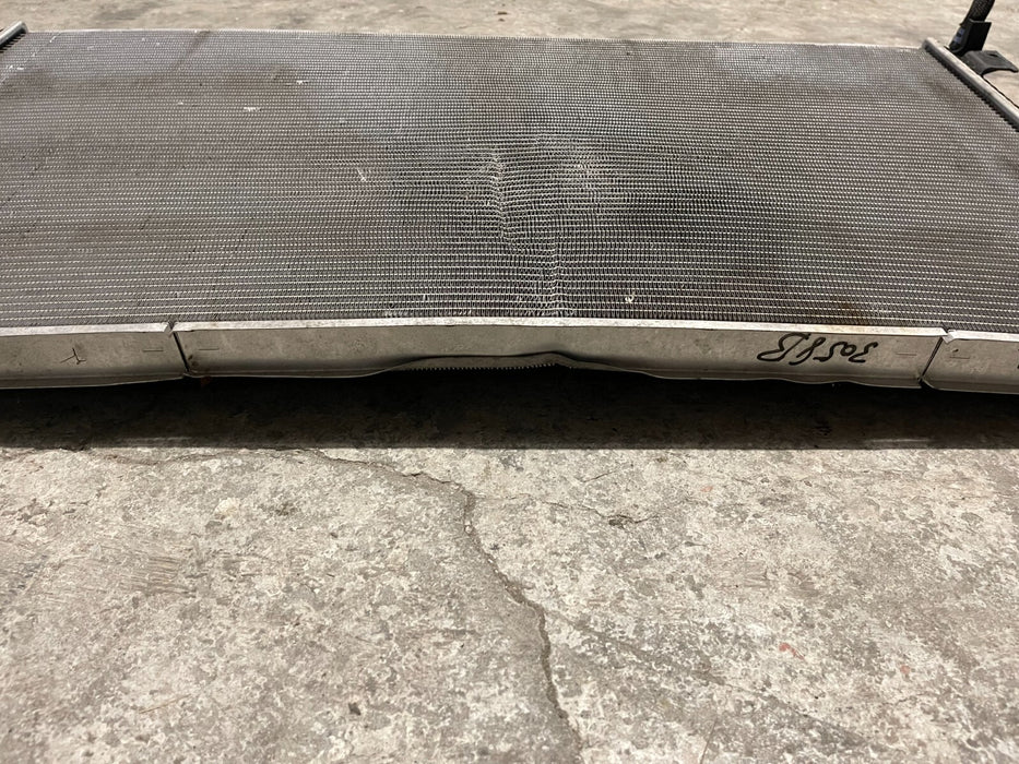2017-2019 FORD F250 F350 6.7L DIESEL SUPERDUTY RADIATOR W/ HOSES OEM *BENT*