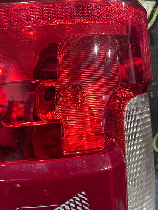 2017-2019 FORD F250 F350 F450 LEFT DRIVER HALOGEN BLISS TAIL LIGHT ASSEMBLY OEM