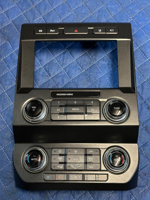 2017-2019 FORD F250 F350 PLATINUM CENTER DASH RADIO/HVAC CONTROL BEZEL OEM