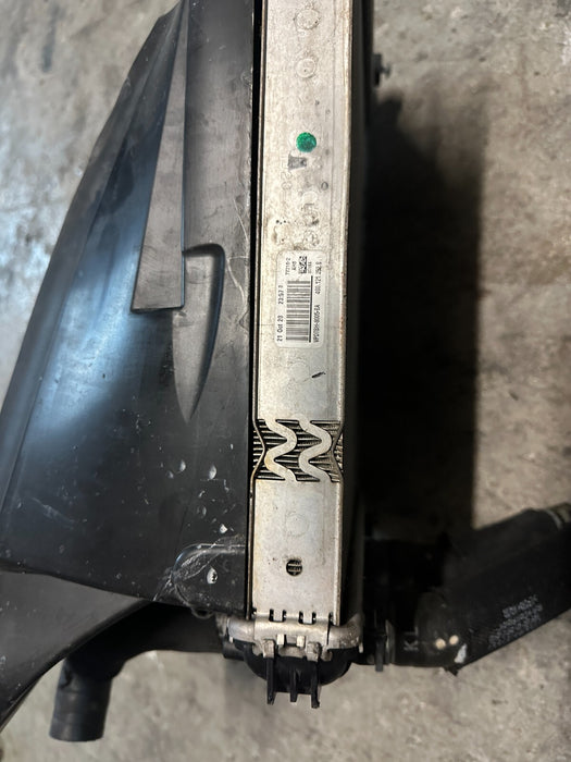 2017 AUDI R8 V10 FRONT LEFT RADIATOR A/C CONDENSER 4S0 816 411 4S0 121 252 B