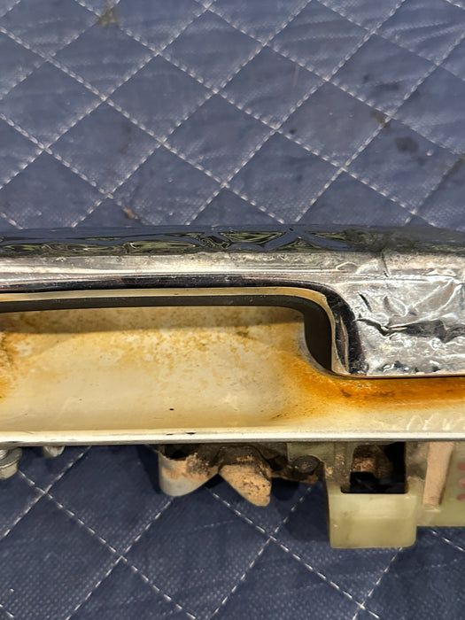 2017-2019 FORD F250 F350 REAR RIGHT DOOR HANDLE TRI COAT (UG) OEM *BURN DAMAGE*