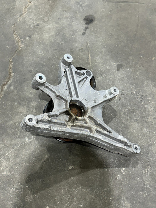 2017-2019 FORD F350 F450 6.7L ENGINE COOLING FAN CLUTCH PULLEY BRACKET OEM