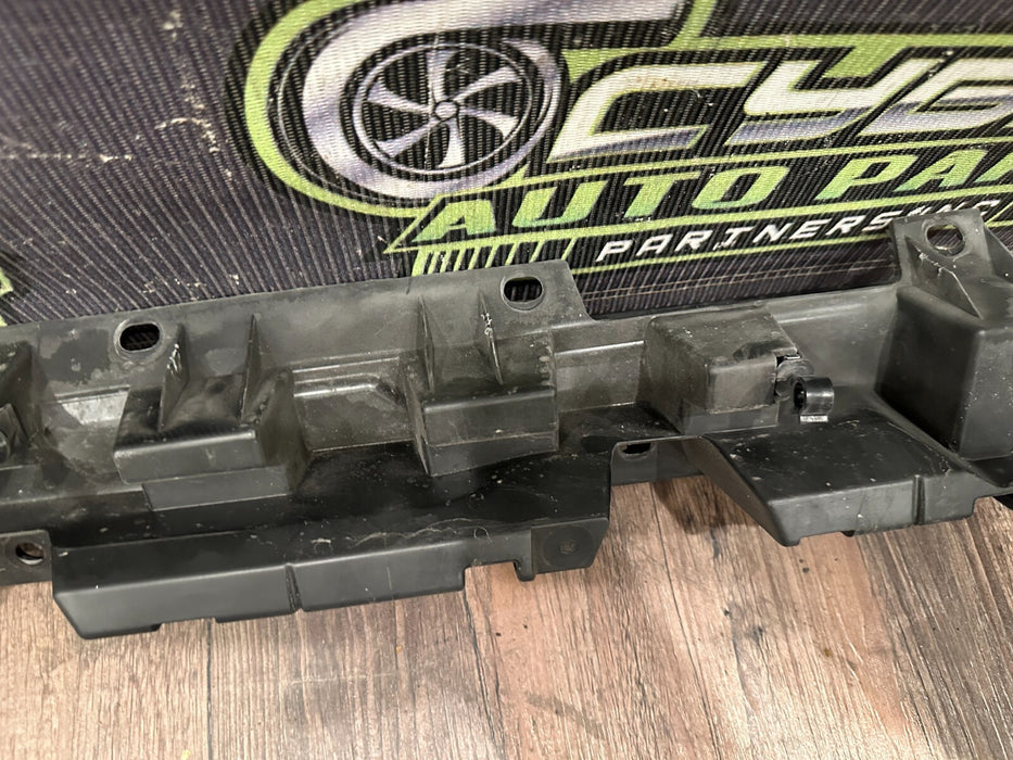 2021 AUDI R8 RIGHT PASSENGER SIDE SKIRT SUPPORT BRACKET OEM 4S0 853 922