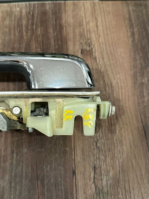 2017-2019 FORD F250 F350 F450 REAR RIGHT DOOR HANDLE W CHROME COVER (UG) OEM