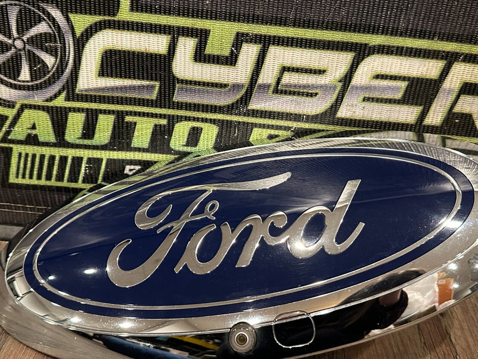 2017-2019 FORD F250 F350 F450 GRILLE EMBLEM WITH CAMERA OEM