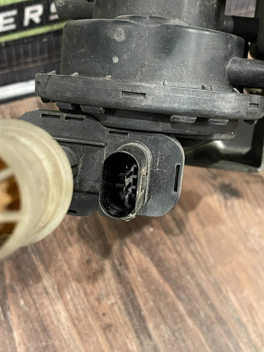 2014-15 AUDI R8 V10 FUEL LEAK DETECTION DIAGNOSIS PUMP ASSEMBLY OEM 420 906 271