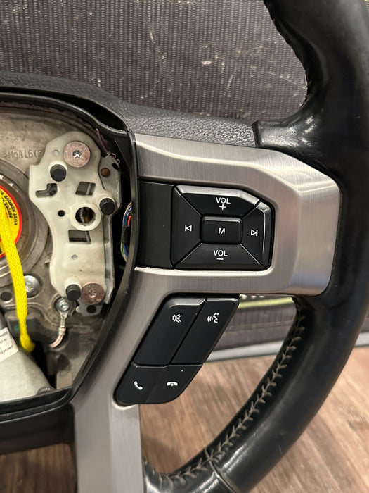 2023-2026 FORD F250 F350 F450 LEATHER STEERING WHEEL W ADAPTIVE CRUISE OEM *WEAR