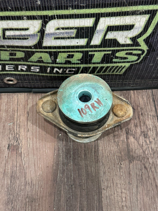 2017-2022 FORD F250 F350 F450 PASSENGER RIGHT CAB MOUNT OEM HC3C-2500192