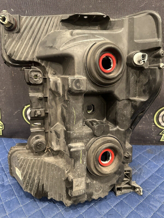 2017 2019 FORD F250 F350 F450 LARIAT RIGHT PASSENGER SIDE HALOGEN HEADLIGHT OEM