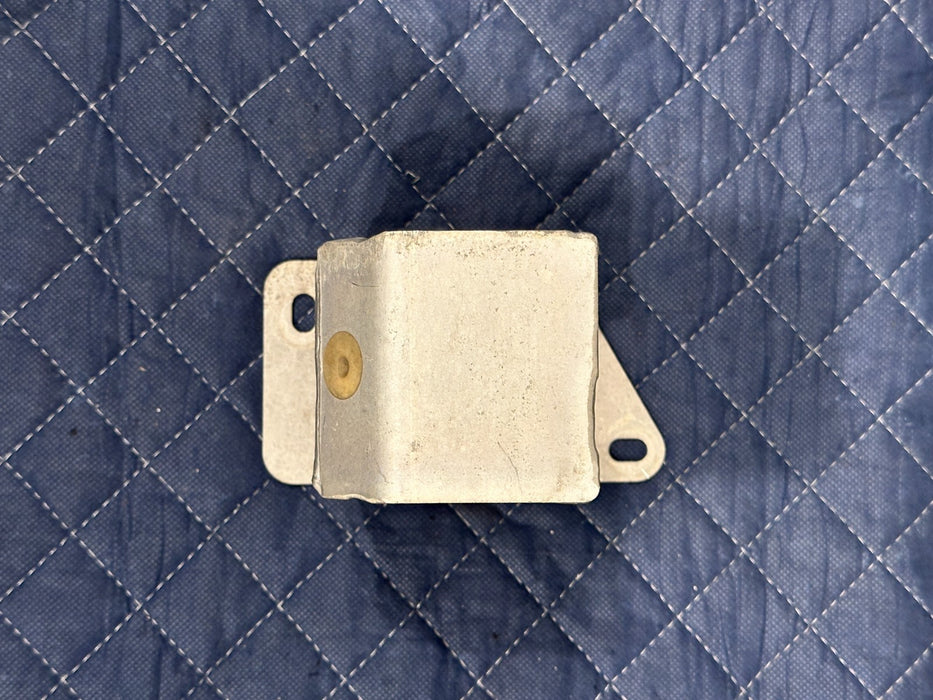 2014 AUDI R8 V10 FRONT LEFT DRIVER ENERGY ABSORBER OEM 420 807 551