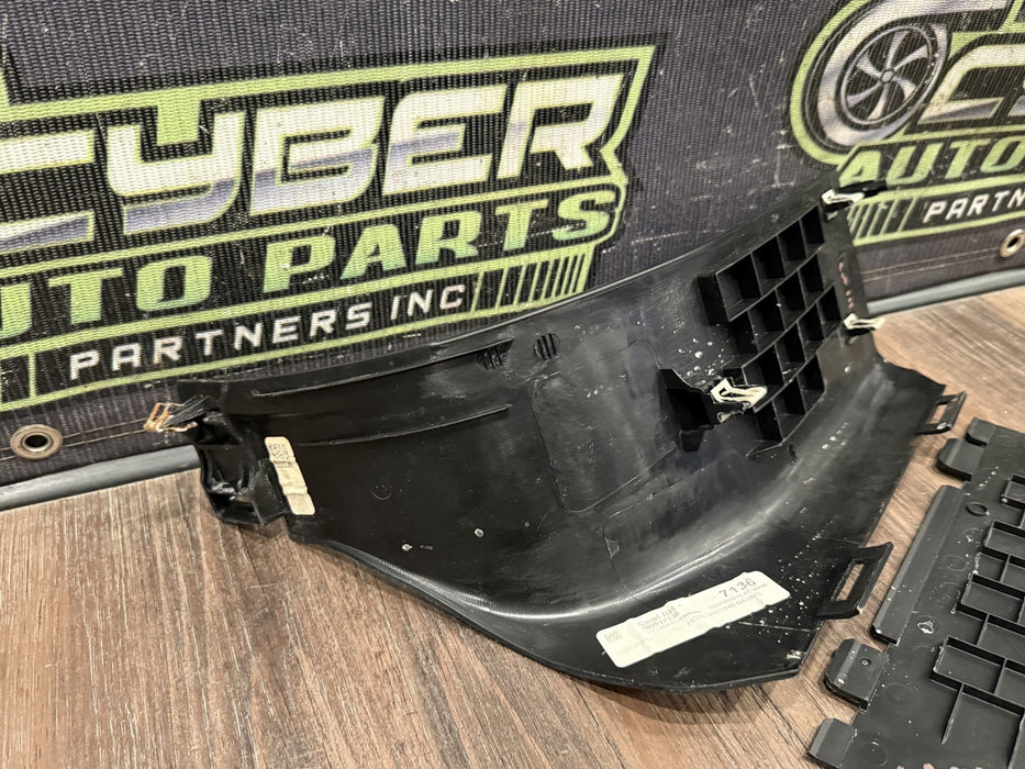 2017-2019 FORD F250 F350 F450 FRONT RIGHT KICK PANEL FUSE BOX COVER OEM *FLAWS*