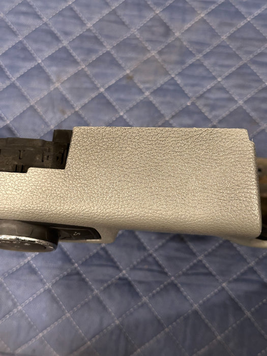 2020 FORD F350 XLT DRIVER SIDE LOWER DASH KNEE PANEL COLUMN TRIM OEM