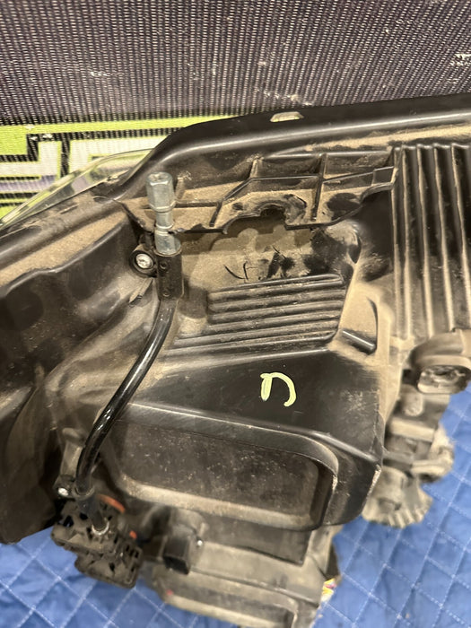 2017-2019 FORD F250 F350 F450 DRIVER LEFT LED HEADLIGHT OEM ~DAMAGE CRACKED~