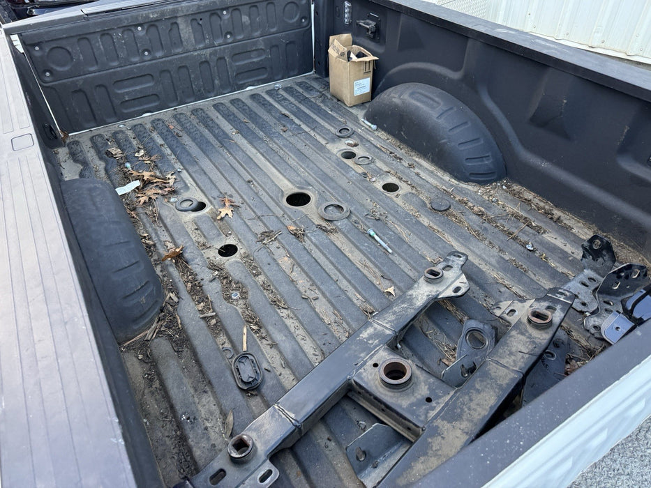 2020 2021 2022 FORD F350 F450 DUALLY STAR WHITE BED 8'