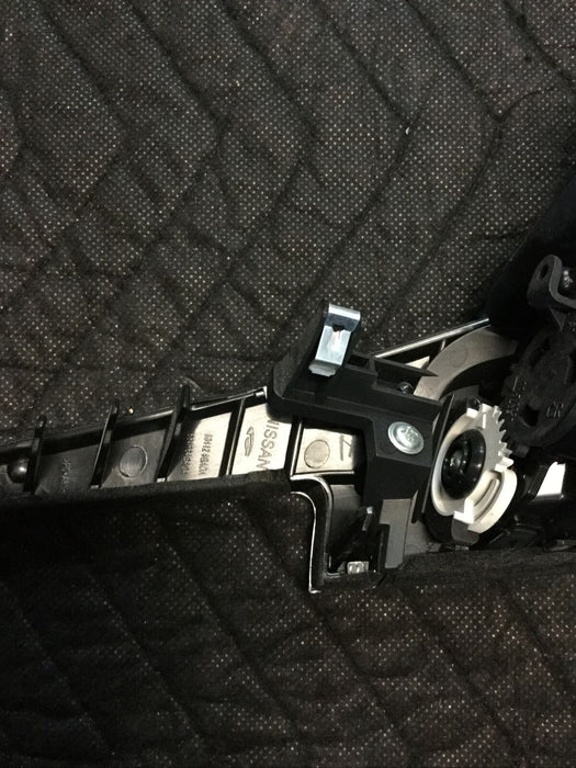 2014-2018 INFINITI Q50 OEM RH DASH AC VENT