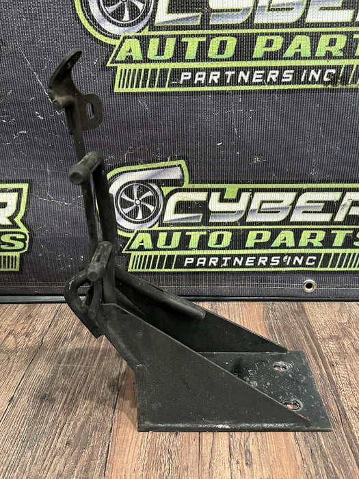 2023-2024 FORD F250 6.7L SUPERDUTY EXHAUST MUFFLER HANGER BRACKET OEM PC34-5A242