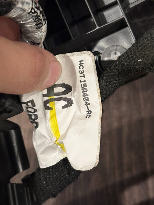 2017 2018 FORD F350 ROOF HEADLINER OVERHEAD CONSOLE TRIM MOUNT HC3T 14334 CBF