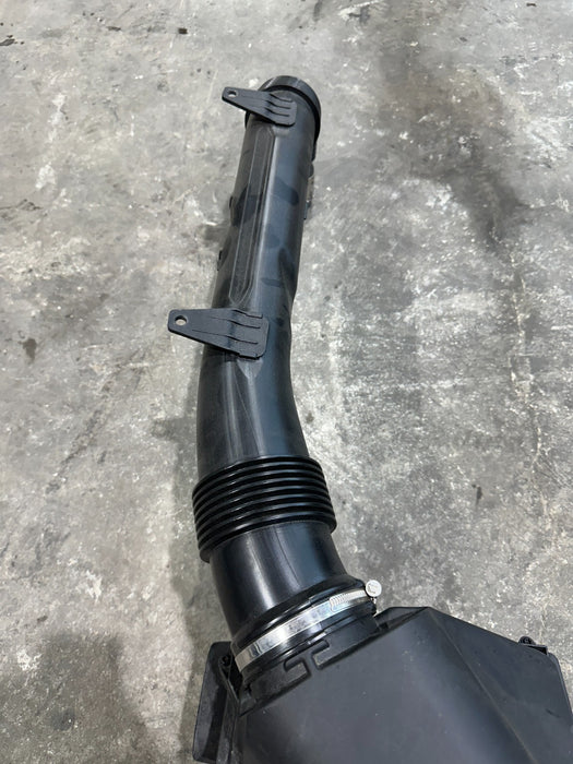 2024 BMW M3 M4 G80 G82 DRIVER LEFT AIR FILTER INTAKE ASSEMBLY OEM 8097045