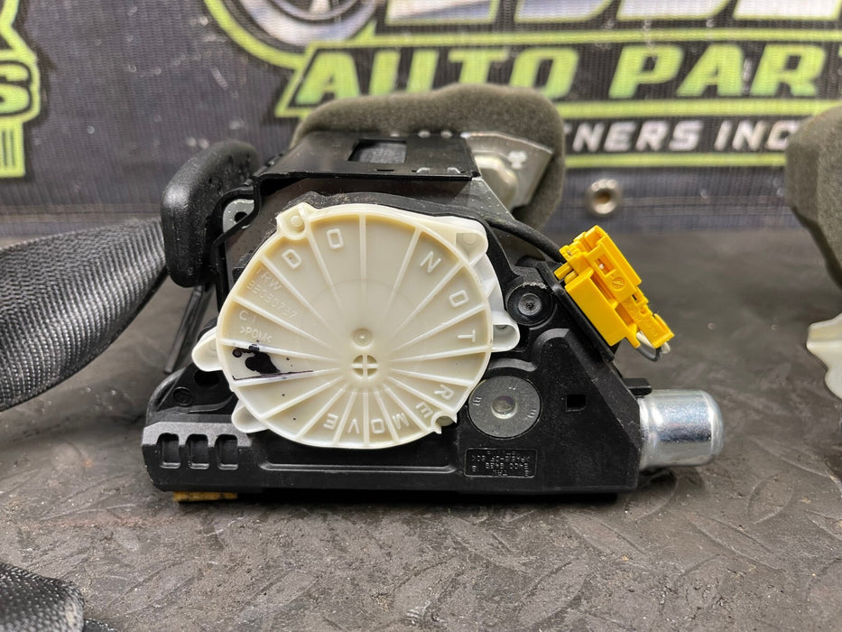 2013 MERCEDES C300 W204 REAR OUTER SEATBELT RETRACTOR PAIR OEM