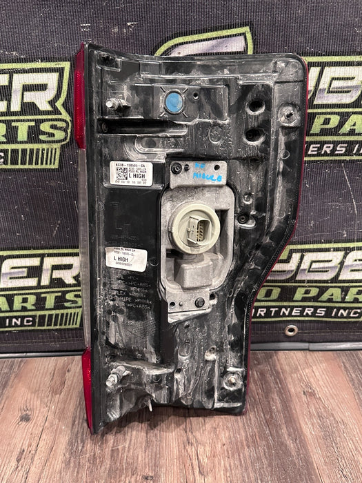 2017-19 FORD F250 F350 F450 DRIVER LEFT LED TAIL LIGHT OEM * SEE PICS 4-6*