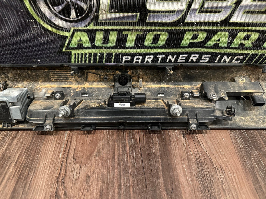 2017-2019 FORD F250 F350 REAR TAILGATE OPENER W/ NO BACKUP CAMERA OEM *READ*