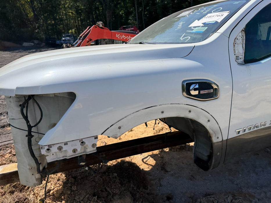 2016 2017 2018 2019 NISSAN TITAN XD DIESEL 4X4 CREW CAB WITH DOORS AND HOOD