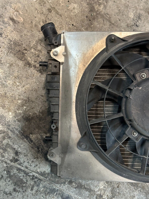 2014 AUDI R8 FRONT DRIVER LEFT RADIATOR 420 121 281 420121281 ASSEMBLY ~READ~