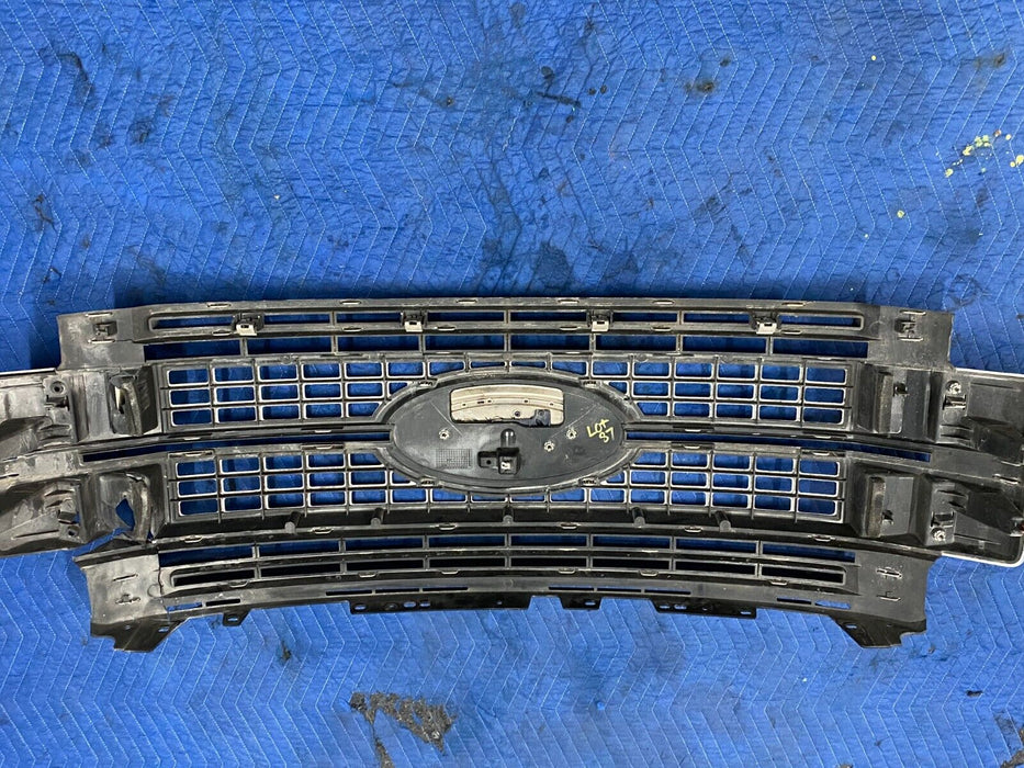 2017 2018 2019 FORD F250 F350 F450 PLATINUM CHROME GRILLE OEM ~DAMAGE~