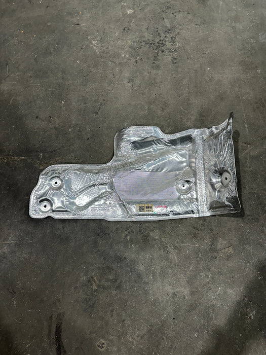 2024 BMW M3 M4 G80 G82 REAR RIGHT EXHAUST HEAT SHIELD COVER OEM 807467203 8K