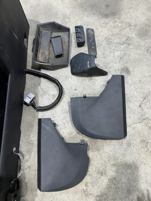 2015 DODGE RAM 2500 CENTER CONSOLE W NO LID OEM