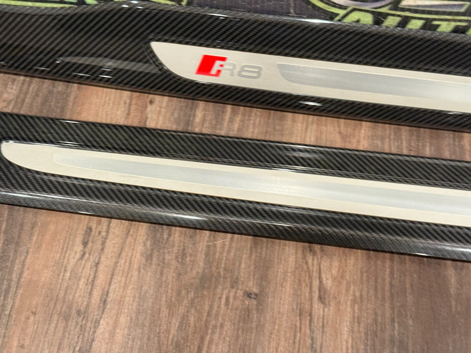 2014 AUDI R8 PLUS DOOR SILL CARBON FIBER KICK PLATES GENUINE OEM 420853372d