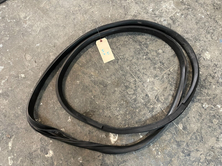 2018-2020 FORD F250 F350 F450 FRONT PASSENGER SIDE WEATHER STRIP DOOR SEAL OEM