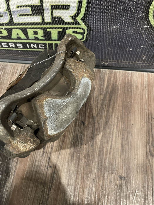 2014 TOYOTA PRIUS V FRONT LEFT DRIVER BRAKE CALIPER ASSEMBLY OEM
