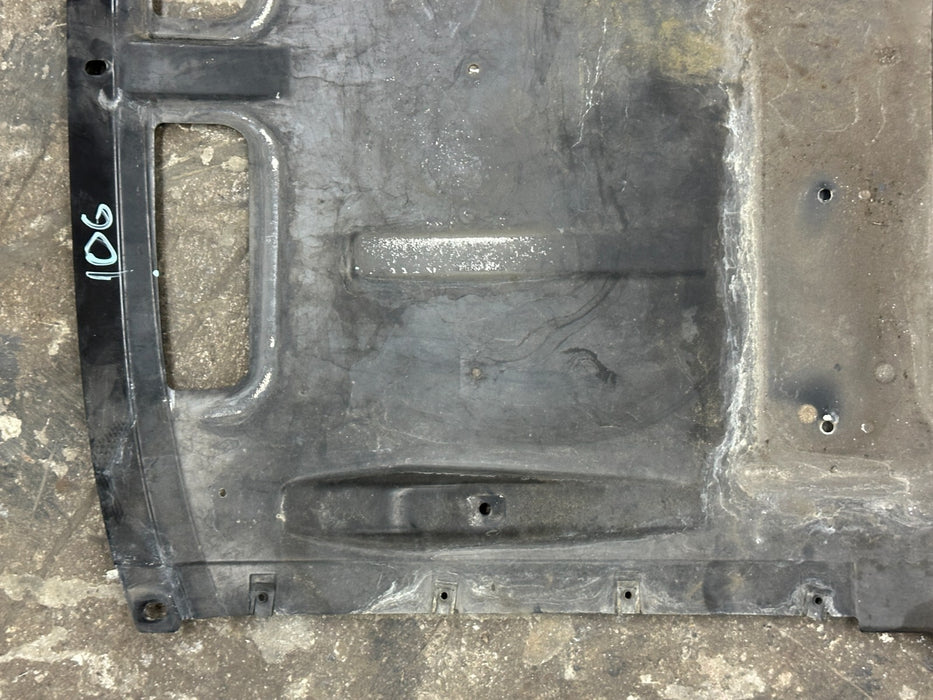 2012 2014 AUDI R8 V10 SPYDER REAR UNDER COVER FLOOR RAIL OEM