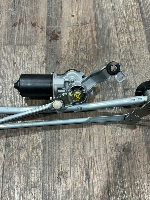 2013 NISSAN 370Z FRONT WINDSHIELD WIPER MOTOR ASSEMBLY OEM