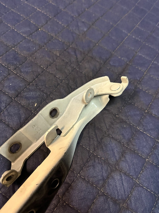 2016 NISSAN 370Z RIGHT PASSENGER HOOD HINGE OEM
