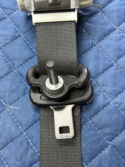 2017-2020 FORD F250 F350 F450 REAR PLATINUM BLACK RIGHT PASSENGER SEATBELT OEM