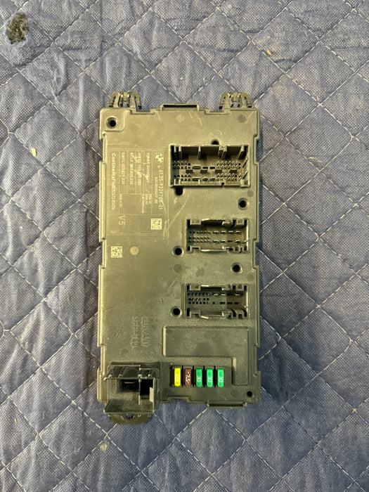 2013 BMW 330i ECU BCM CONTROL MODULE POWER FUSE BOX 6135932970401 OEM
