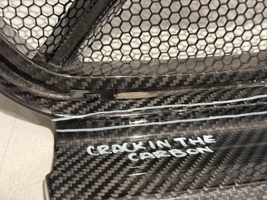 2024 BMW M3 M4 G80 G82 FRONT BUMPER CARBON FIBER GRILLE *CRACK/SCUFFS PICS 5-9*